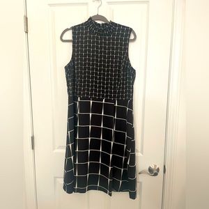 Sleeveless dress